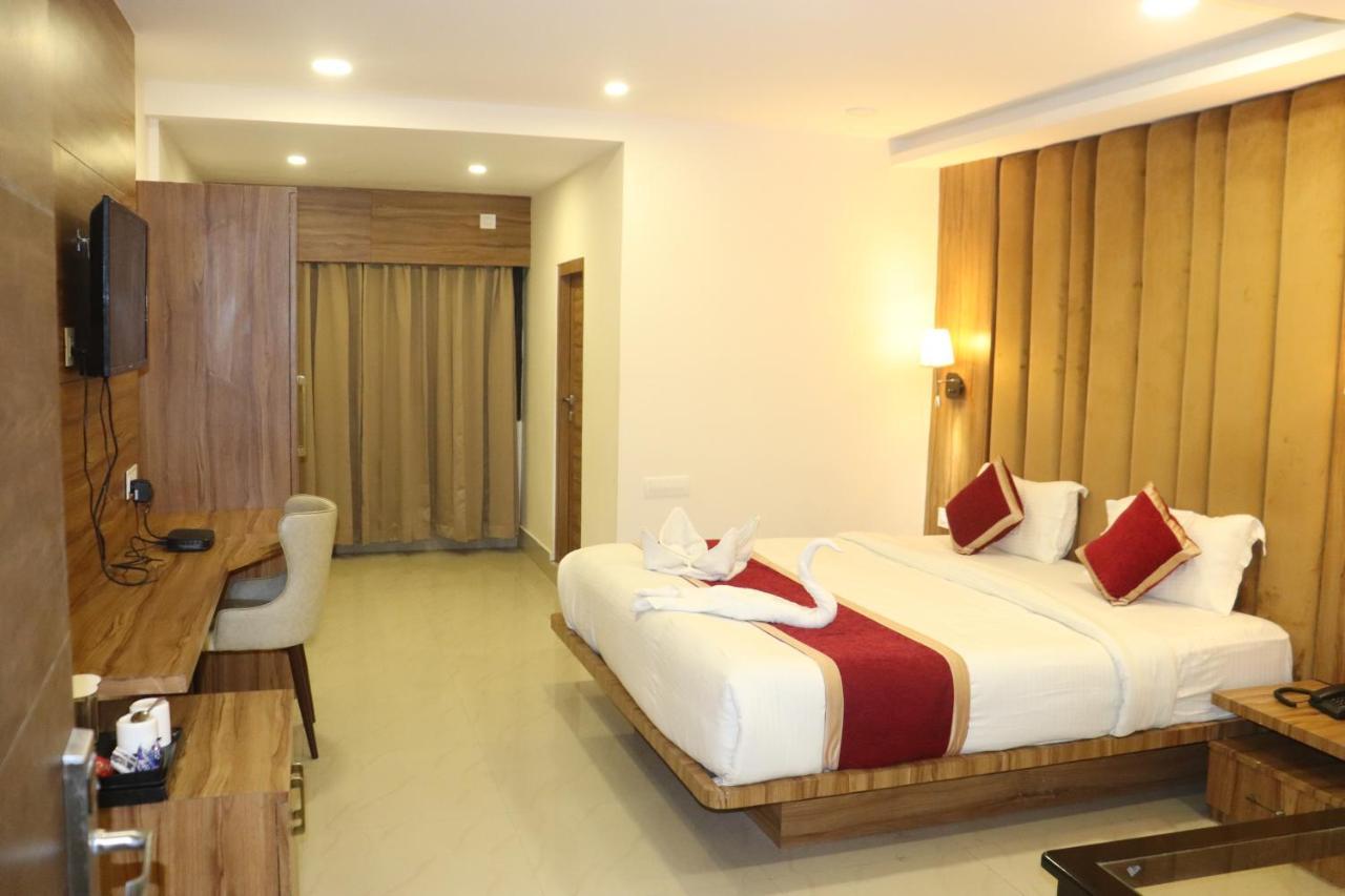 Hotel The Imperial &